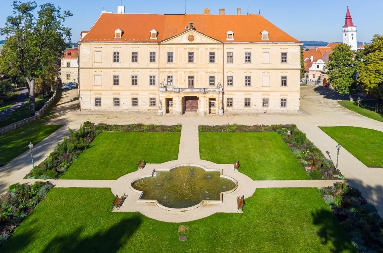 Zámek Jemnice